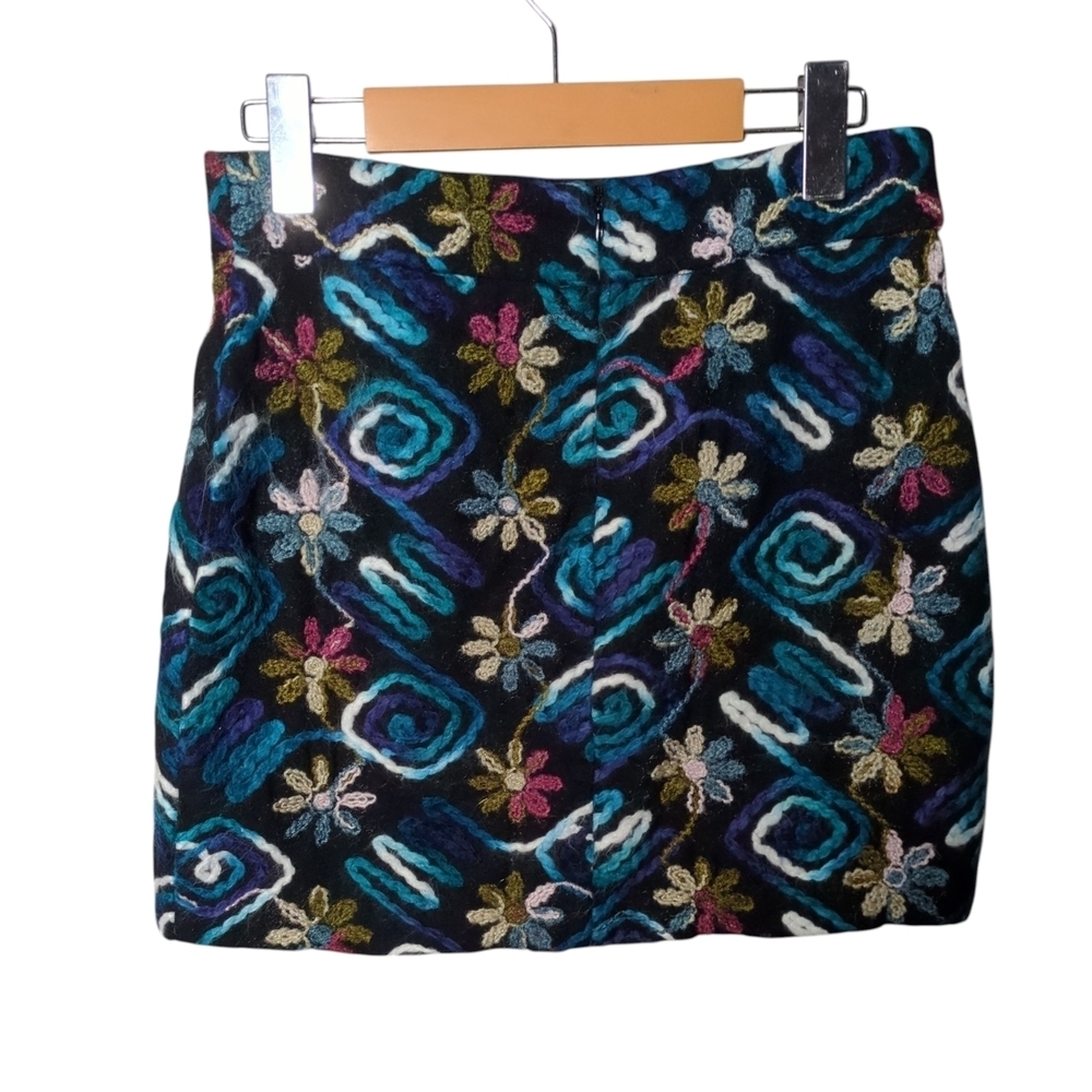 Zara Embroidered Floral Multicolor Blue Black Mini Skirt A line Size Small‎